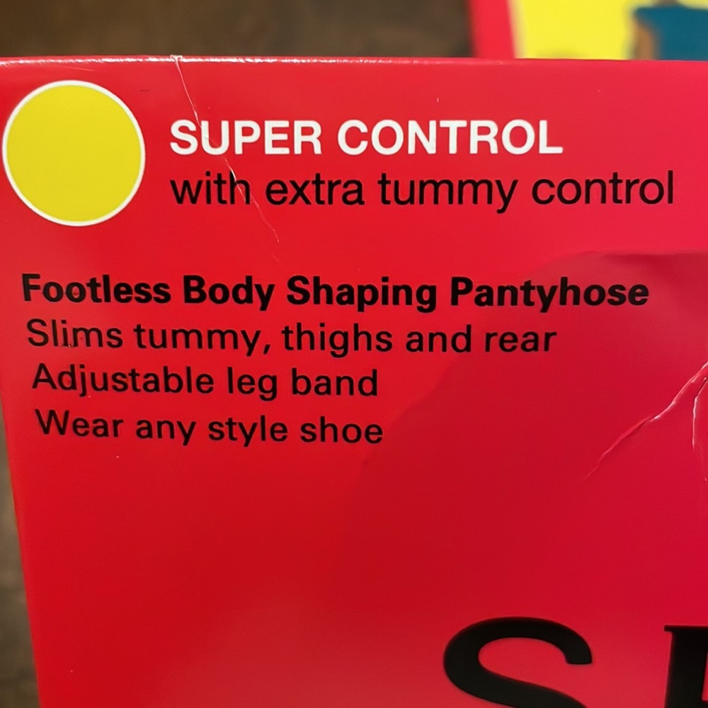 Spanx footless pantyhose, sz D (nude1 color) Super Control - Picture 3 of 9